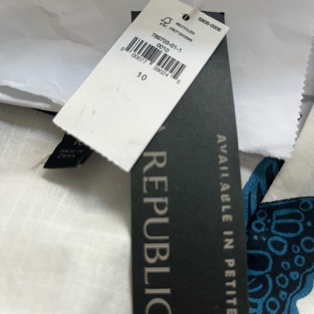Banana Republic Blue and Gray Maxi Sundress with V-Neck and Bishop Sleeves - Picture 2 of 3